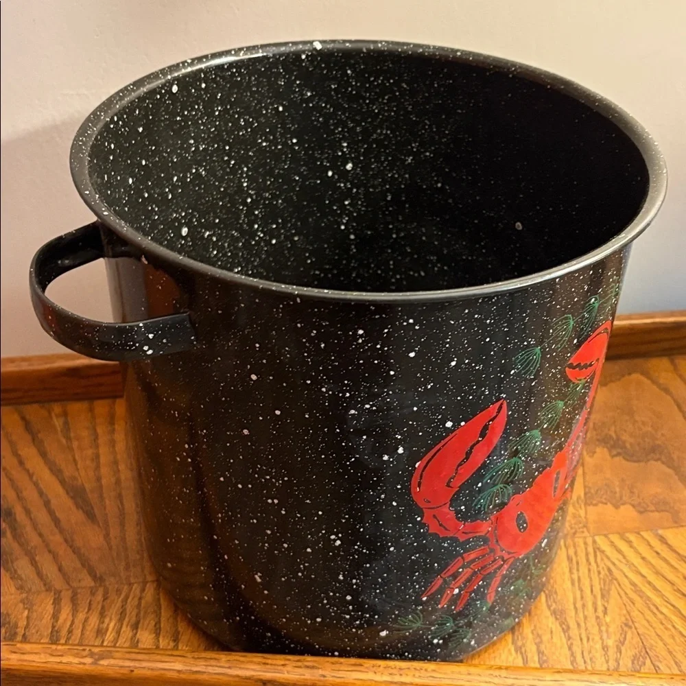 Vintage Enamel Extra Large Crab Boiling Pot Seafood Boil or Canning / Stock Pot